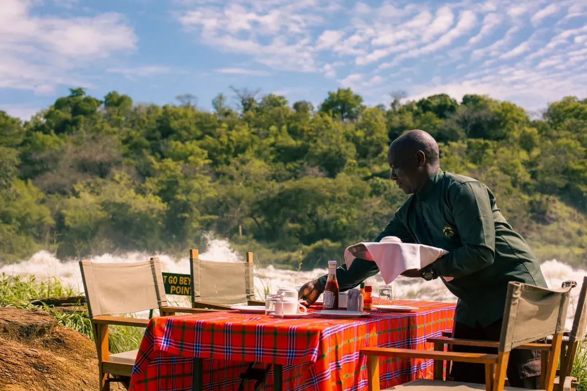Breakfast by the Nile